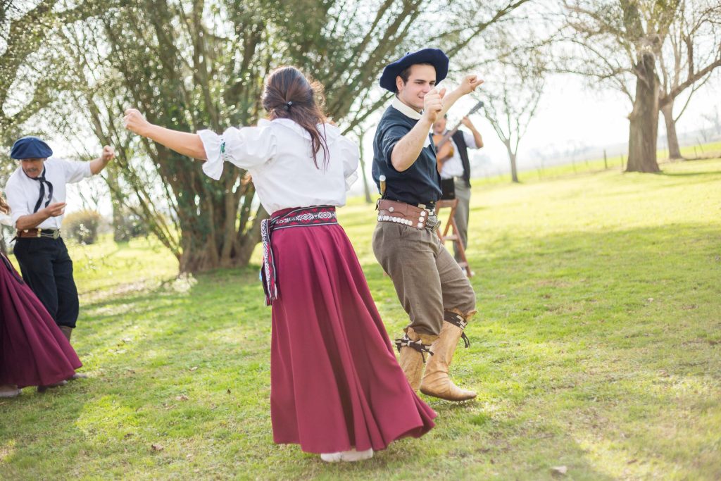 gaucho dancing