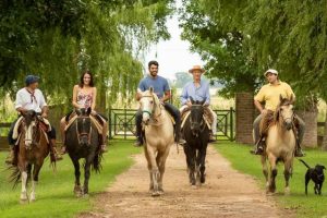 horseback ride estancia tour